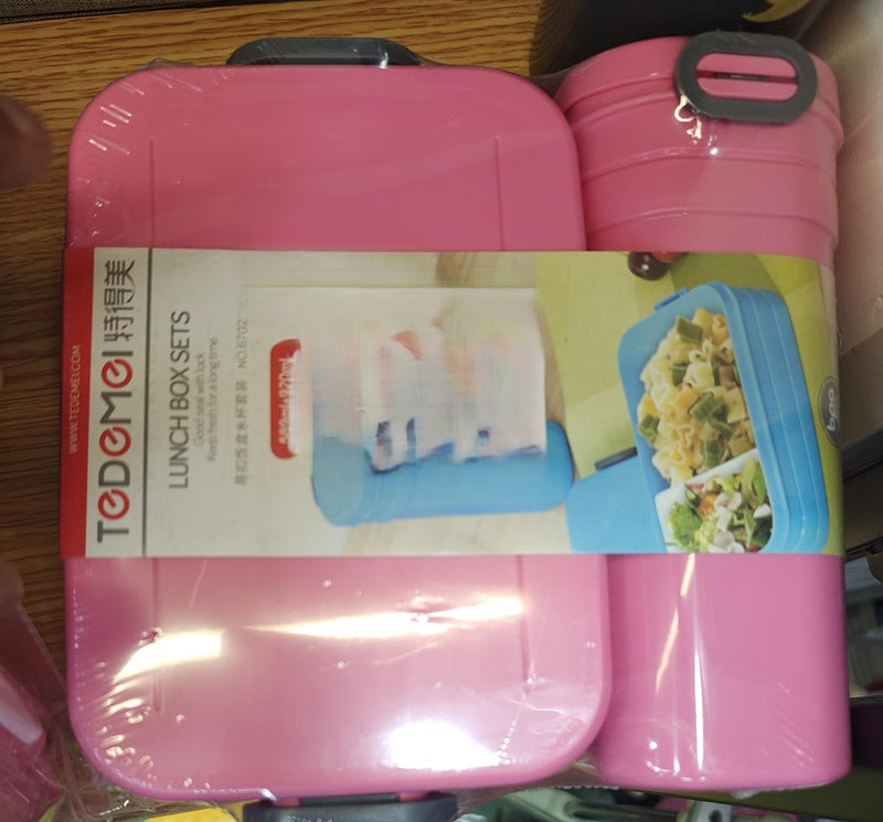 Durable Lunch Box Set with Leakproof Design and Water Bottle