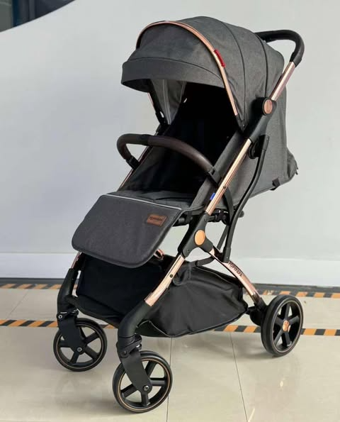 Kidilo Compact Stroller - Lightweight, Stylish, and Easy to Maneuver