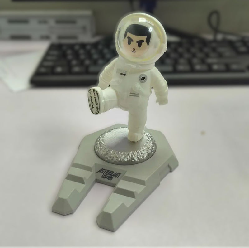 Astronaut Edition Figure - One Small Step for Mankind