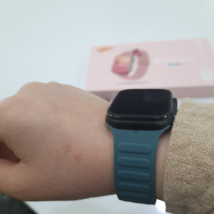 MX12 Mini ULTRA 2 Kids Smartwatch with Multi-Color Bands and Wireless Charging - Stay Connected & Safe