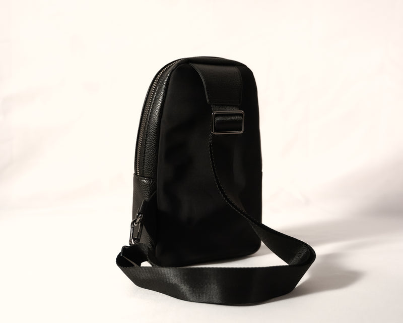 Vintage-Inspired Leather Backpack - Adds a Touch of Class