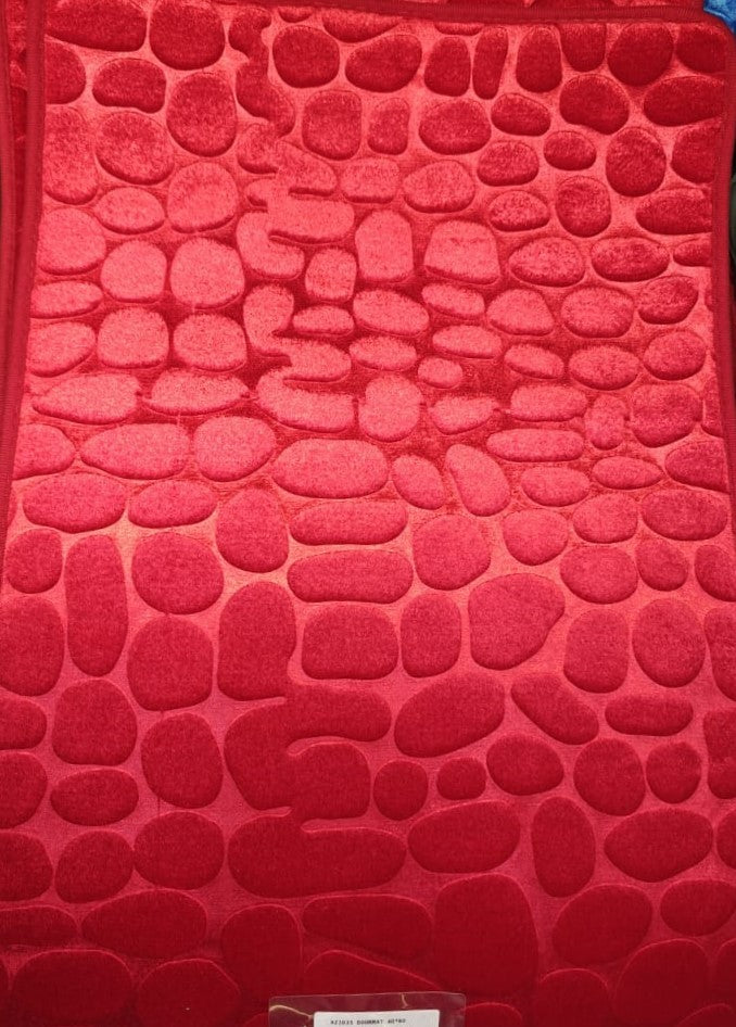 Red Pebble-Patterned Bathroom Mat - Non-Slip, Soft, Absorbent