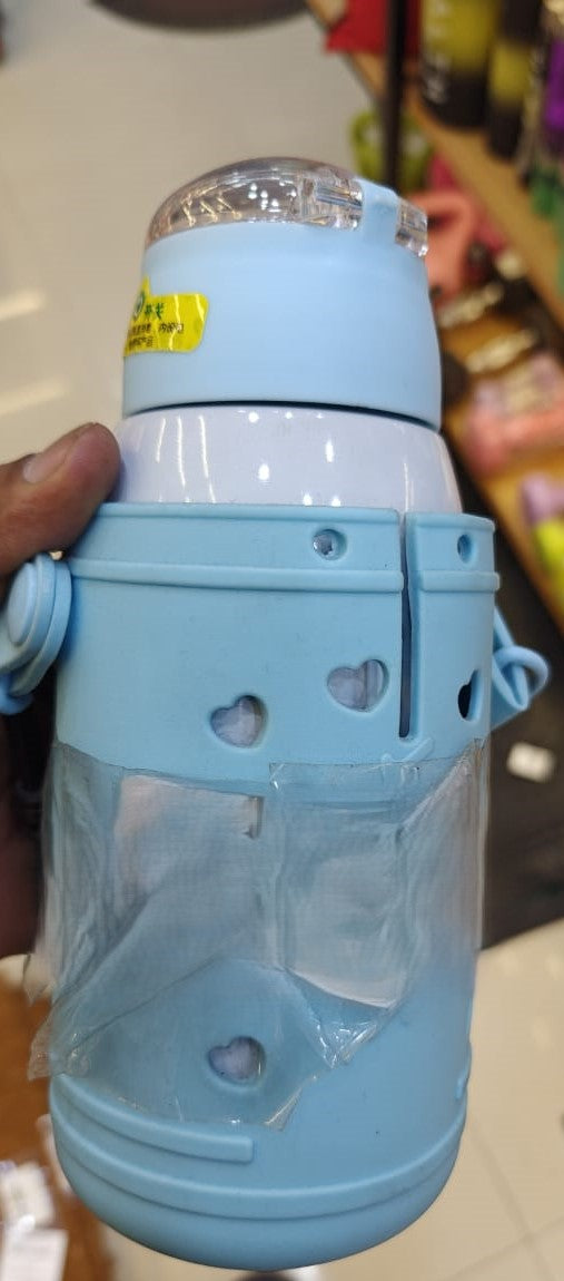 Portable Insulated Water Bottle with Cute Heart Design